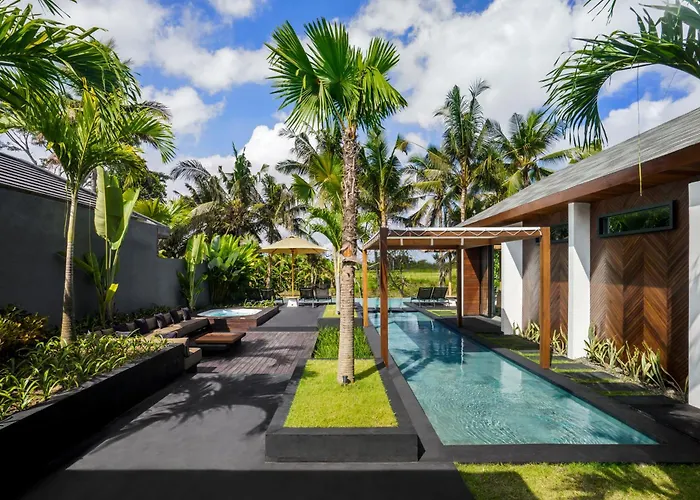 Jacuzzi By Balisuperhost Villa Ubud
